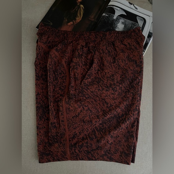 Lululemon Pace Breaker Lined Shorts 9” In Plateau Dark Terracotta Black Size XL - Picture 11 of 15